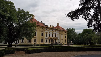 Za výstavou počítačů Apple na Zámek Slavkov