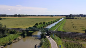 Pěší výlet okolo Baťova kanálu? Proč ne. Začněte v Petrově.